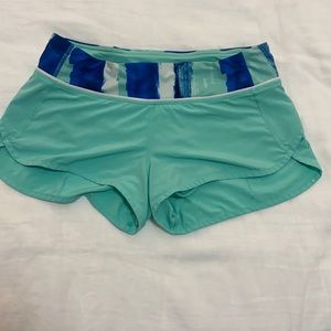 Lululemon Shorts Size 6 - Turquoise